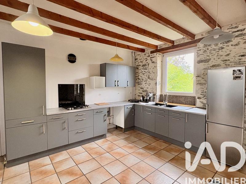 Maison - 98 m² - 4 pièces