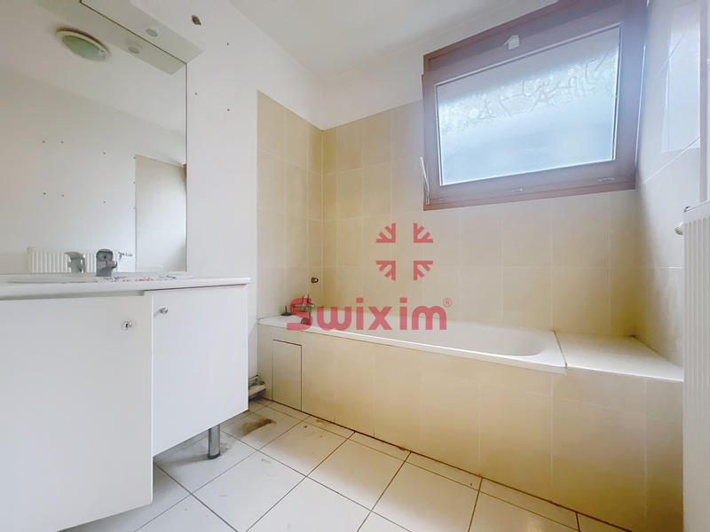 Appartement - 93 m² - 5 pièces