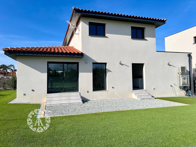 Villa - 140 m² - 6 pièces