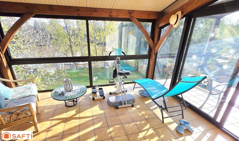 Maison - 200 m² - 9 pièces