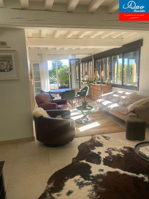 Maison - 192 m² - 8 pièces