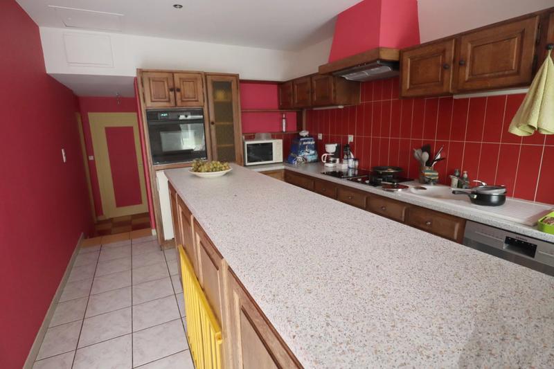 Maison - 121 m² - 7 pièces