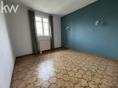 Maison - 92 m² - 4 pièces