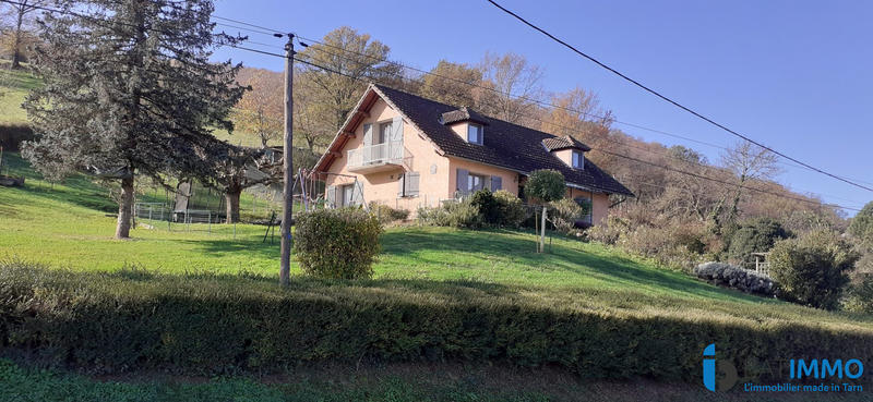 Maison traditionnelle - 135 m² - 5 pièces