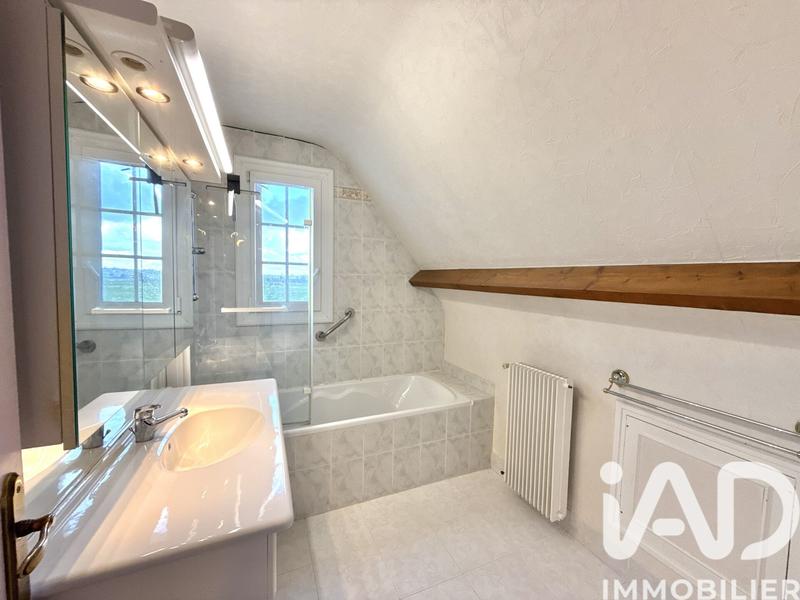Maison - 107 m² - 5 pièces