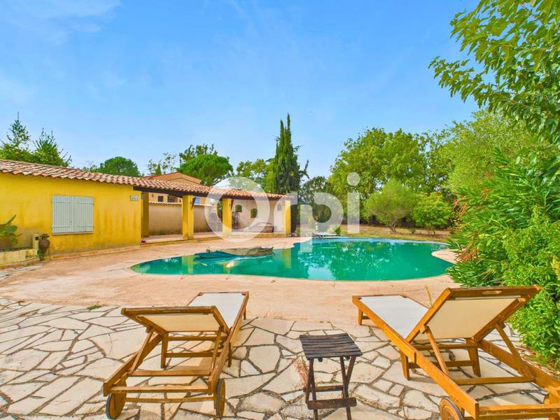 Maison - 200 m² - 6 pièces