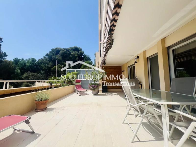 Appartement - 66 m² - 2 pièces