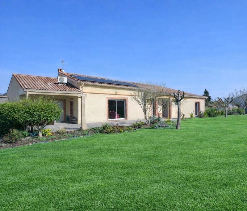 Maison - 250 m² - 8 pièces