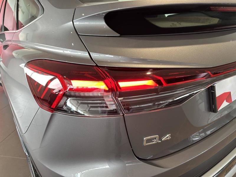 Audi Q4 e-tron Sportback 35 170 ch 55 kW s line