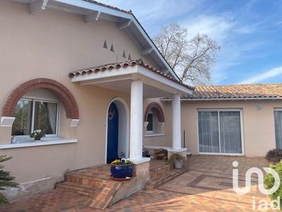 Maison - 200 m² - 5 pièces