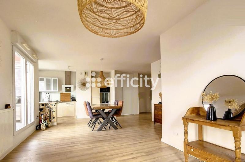 Appartement - 75 m² - 3 pièces