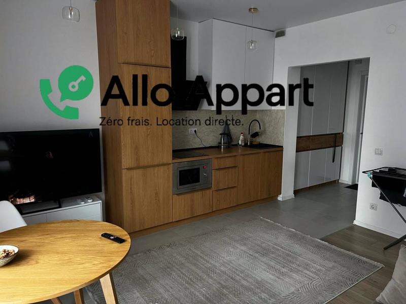 Studio - 25 m² - 2 pièces