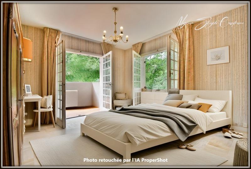 Propriété - 231 m² - 8 pièces