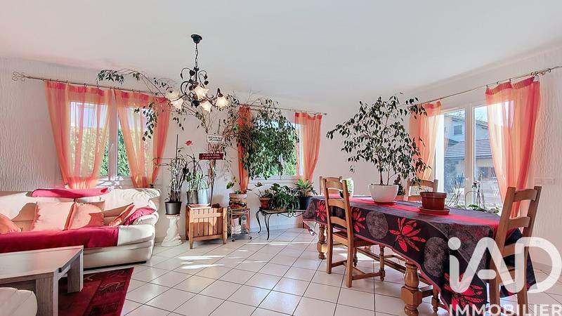 Maison - 180 m² - 5 pièces