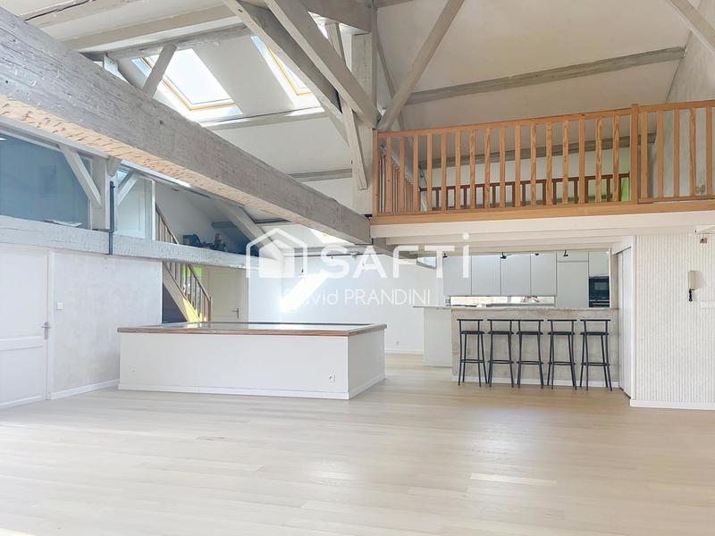 Appartement - 152 m² - 4 pièces