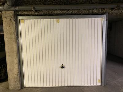 Parking / Garage - 11 m²