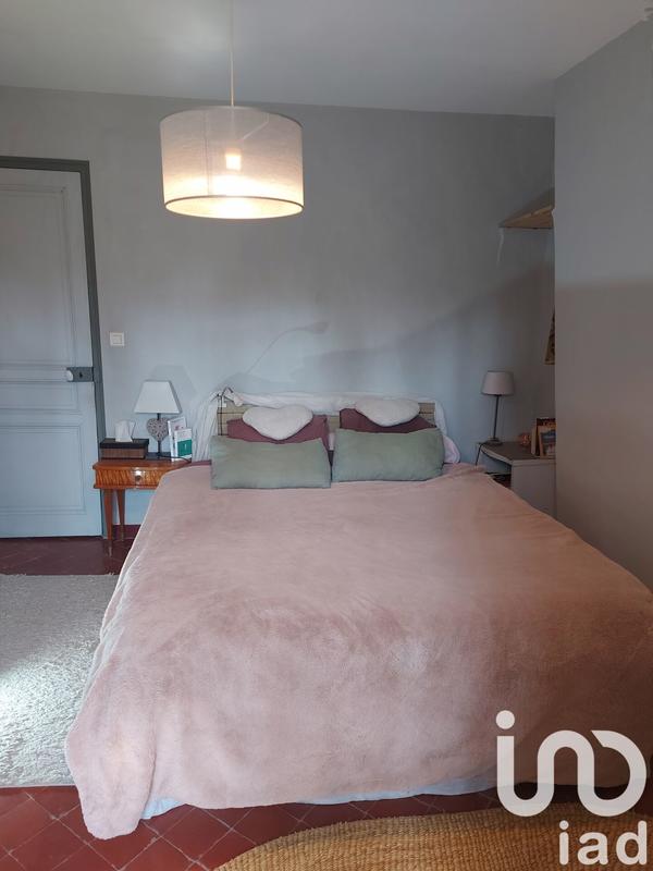 Maison - 242 m² - 7 pièces