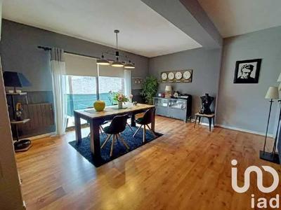 Maison - 190 m² - 5 pièces