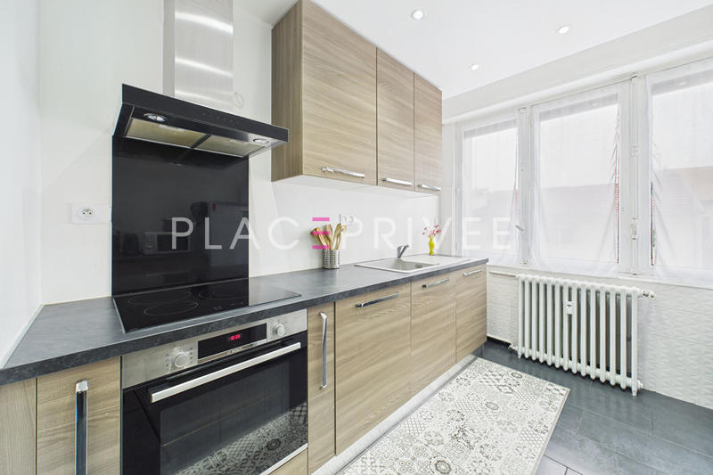 Appartement - 146 m² - 7 pièces