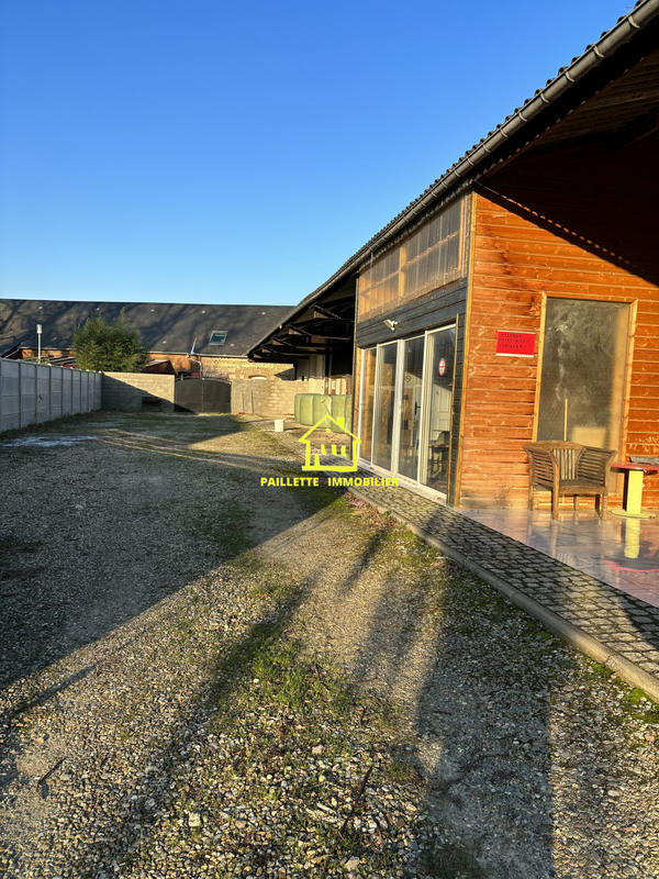 Entrepôt - 235 m² - 2 pièces