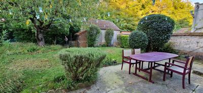 Maison - 232 m² - 9 pièces