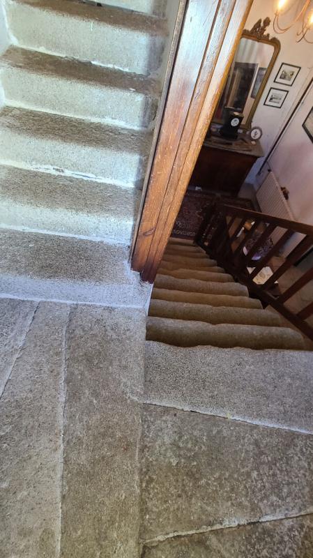 Maison - 270 m² - 8 pièces