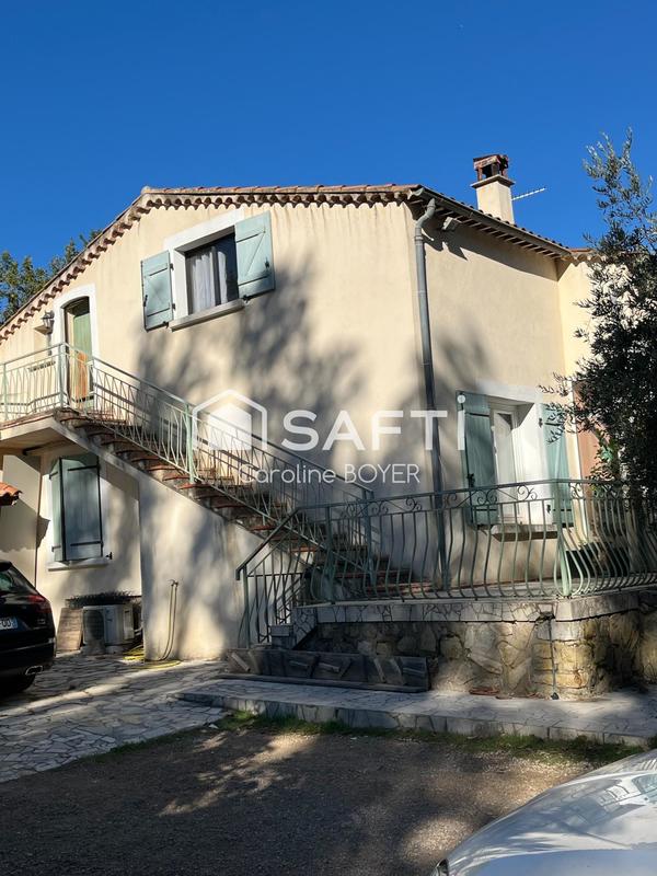 Maison - 205 m² - 8 pièces