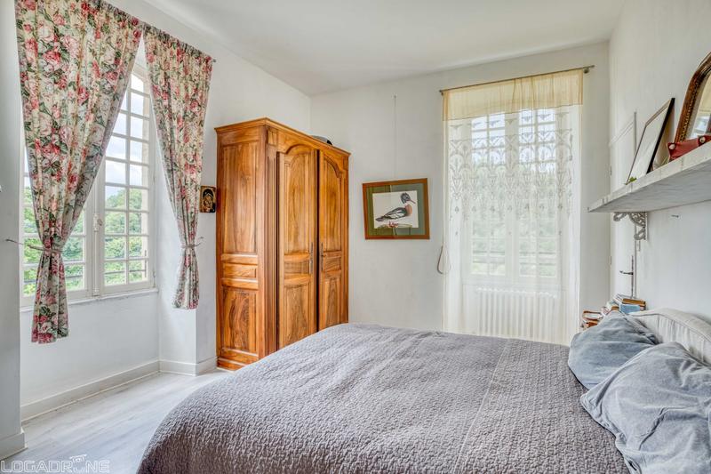 Maison traditionnelle - 152 m² - 5 pièces