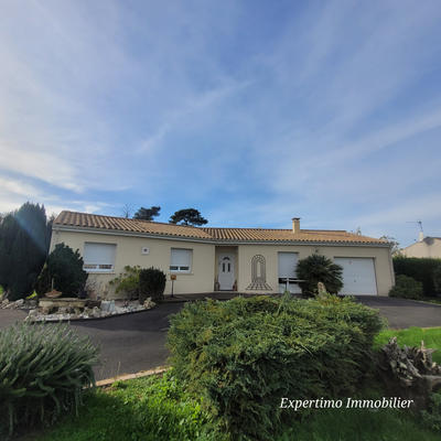 Maison - 102 m² - 4 pièces