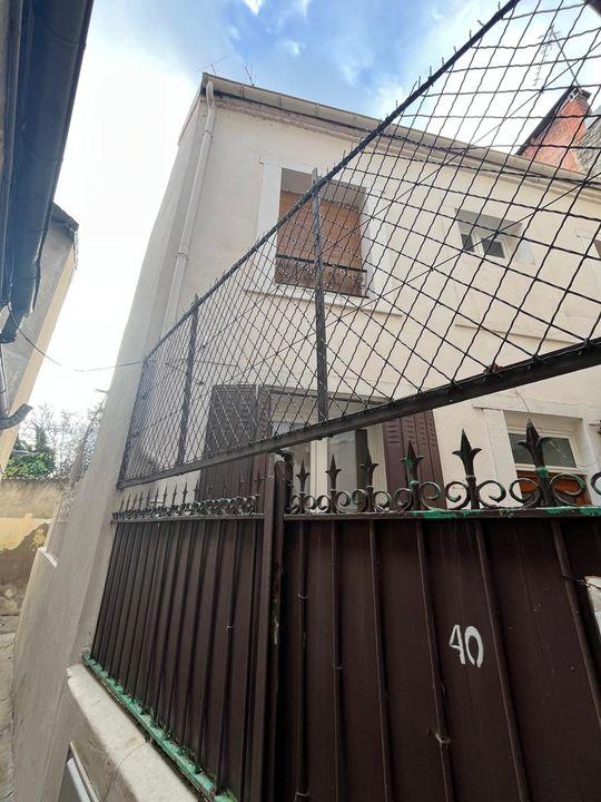 Maison - 96 m² - 5 pièces