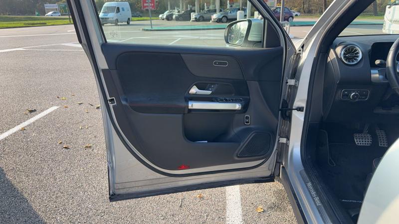 Mercedes Classe Gl Glb 200 d 150 8g-Tronic Amg Line - Automatique Toit ouvrant