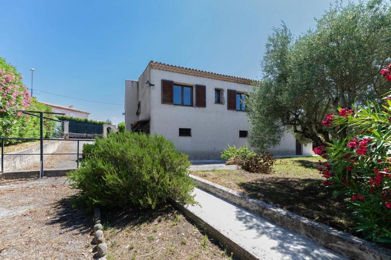 Villa - 147 m² - 4 pièces