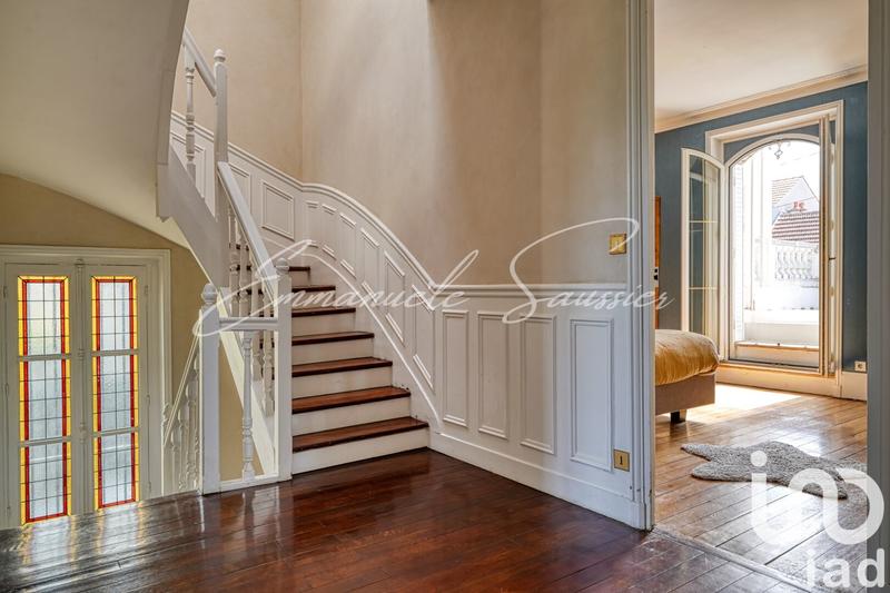 Maison de maîtres - 223 m² - 10 pièces
