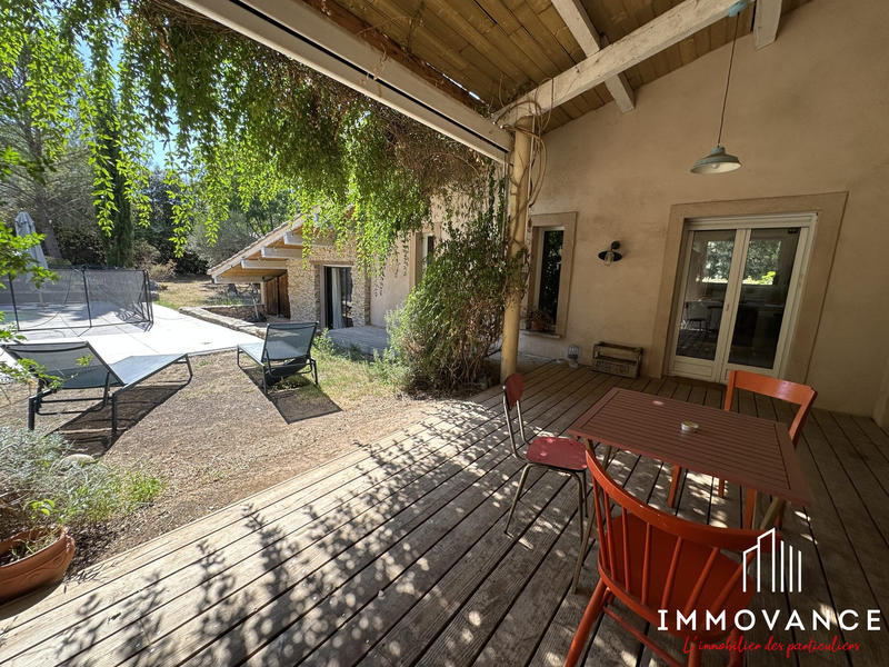 Maison contemporaine - 264 m² - 6 pièces