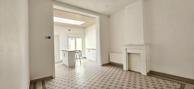 Maison - 85 m² - 5 pièces