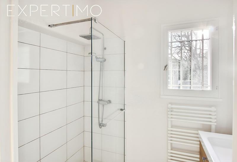 Villa - 200 m² - 6 pièces