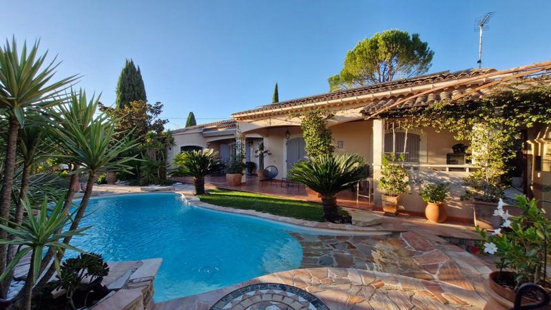 Maison - 138 m² - 5 pièces