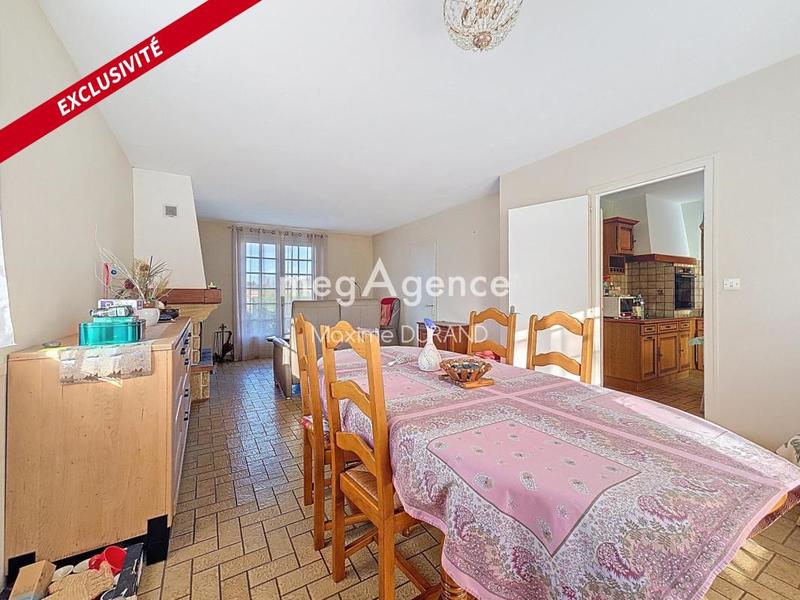 Maison - 94 m² - 5 pièces