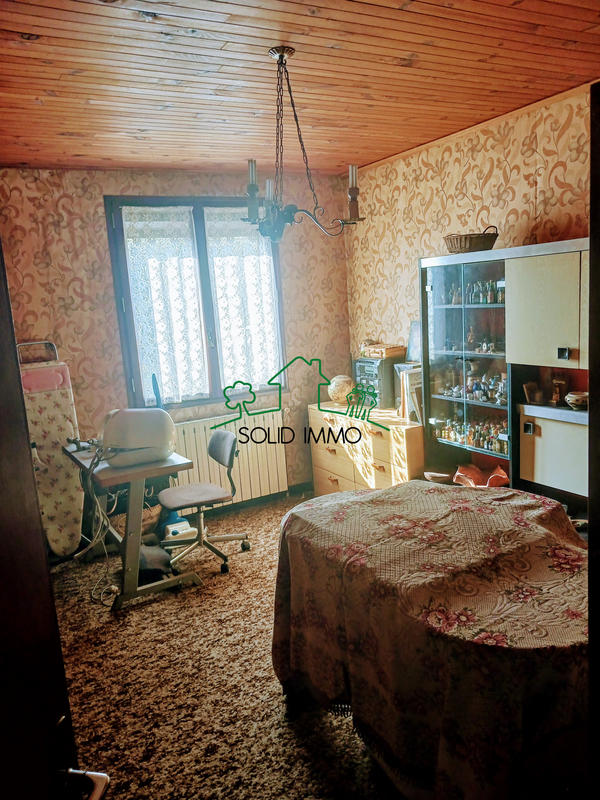 Maison - 185 m² - 9 pièces