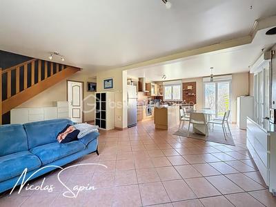 Maison - 139 m² - 6 pièces