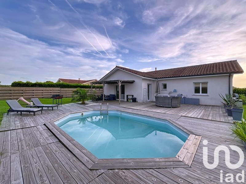 Maison - 95 m² - 5 pièces