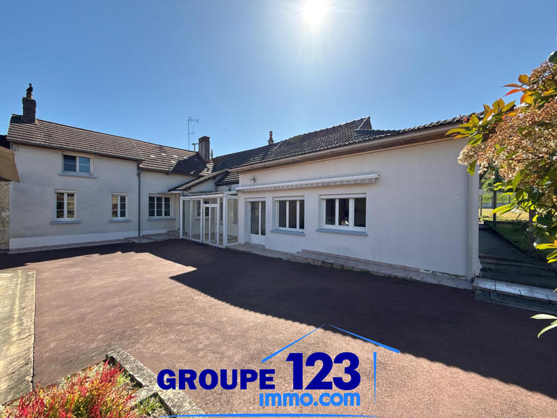 Maison - 175 m² - 8 pièces