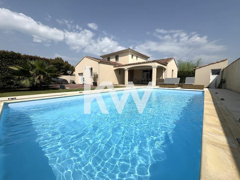 Maison - 165 m² - 6 pièces