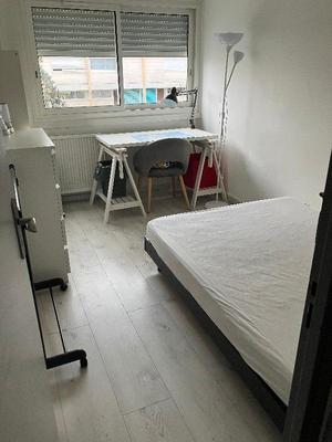 Chambre - 9 m² - 1 pièce