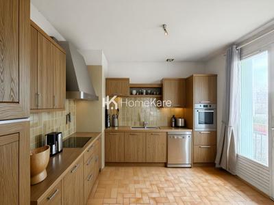 Maison - 105 m² - 5 pièces