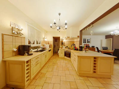 Maison - 160 m² - 6 pièces