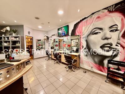 Fonds de commerce - Local commercial - 62 m²