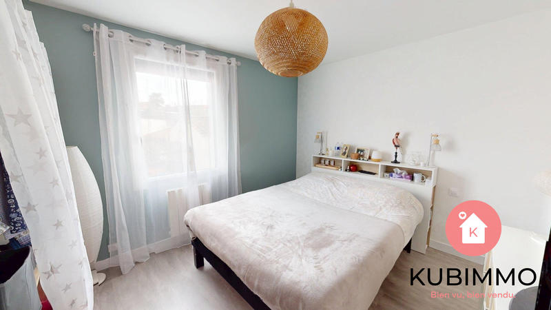 Maison - 230 m² - 9 pièces