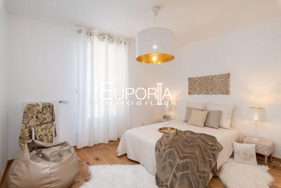 Appartement - 109 m² - 5 pièces