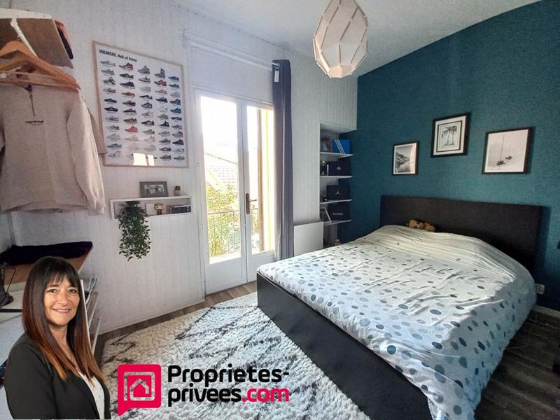 Maison - 137 m² - 8 pièces